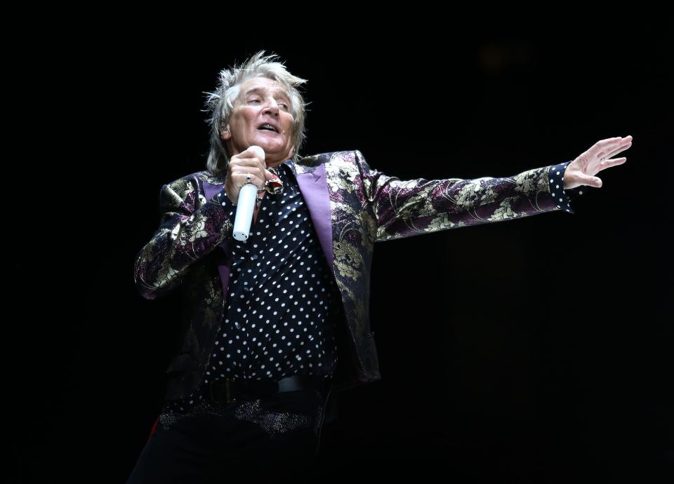 Rod Stewart performs on Aug. 24, 2018, at Talking Stick Resort Arena in Phoenix, Ariz.