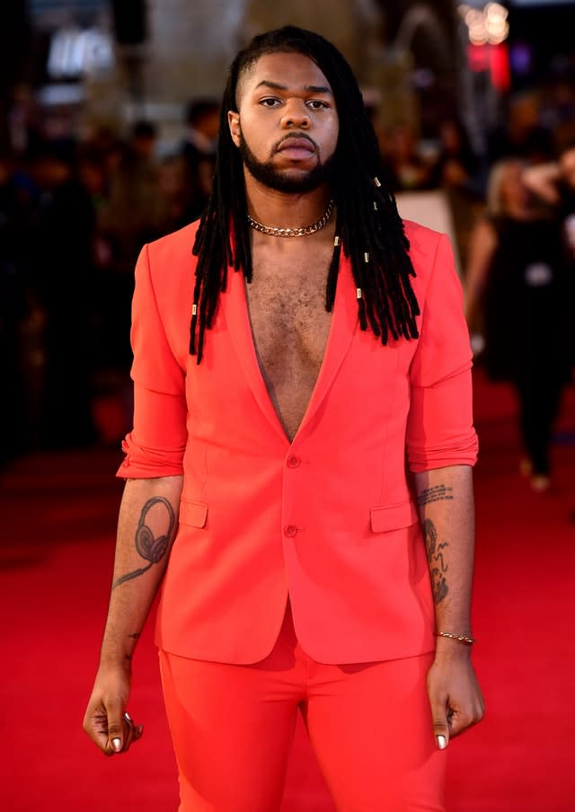 MNEK 