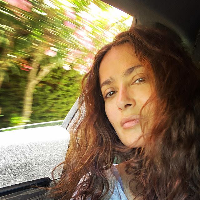 <p>We're not the only ones that can't face putting make-up on for our morning commute. Salma Hayek worked a glowy make-up free complexion and natural curls for a recent car journey.</p><p><a href="https://www.instagram.com/p/CCWjQV7Jdkx/" rel="nofollow noopener" target="_blank" data-ylk="slk:See the original post on Instagram" class="link rapid-noclick-resp">See the original post on Instagram</a></p>