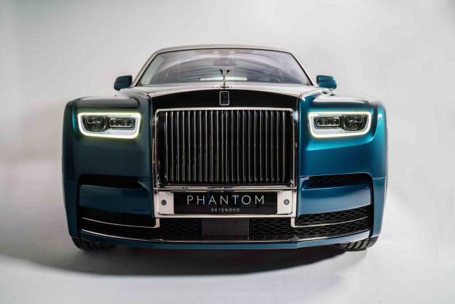 The Rolls-Royce Phantom Personalizes Opulence