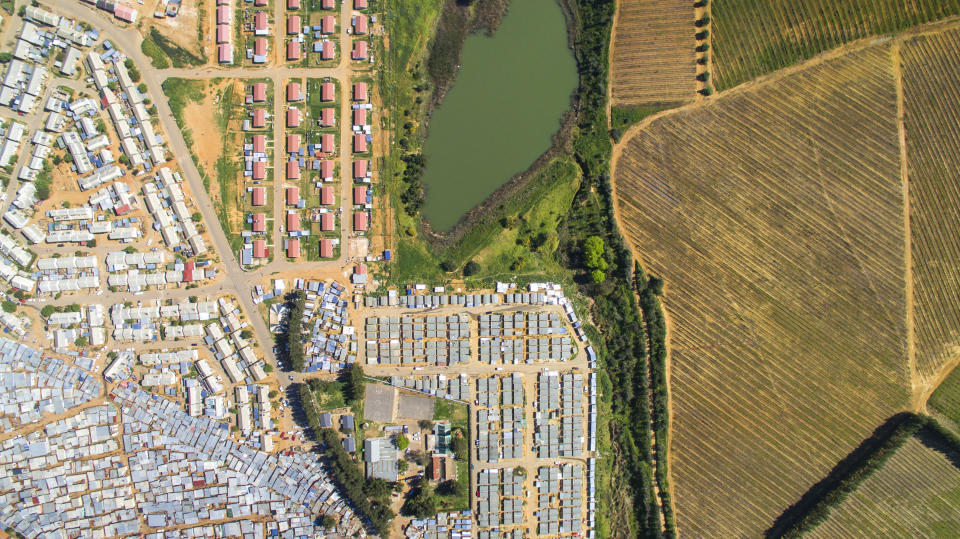 <p>Stellenbosch, South Africa, 2016. (Photograph by Johnny Miller/Caters News) </p>