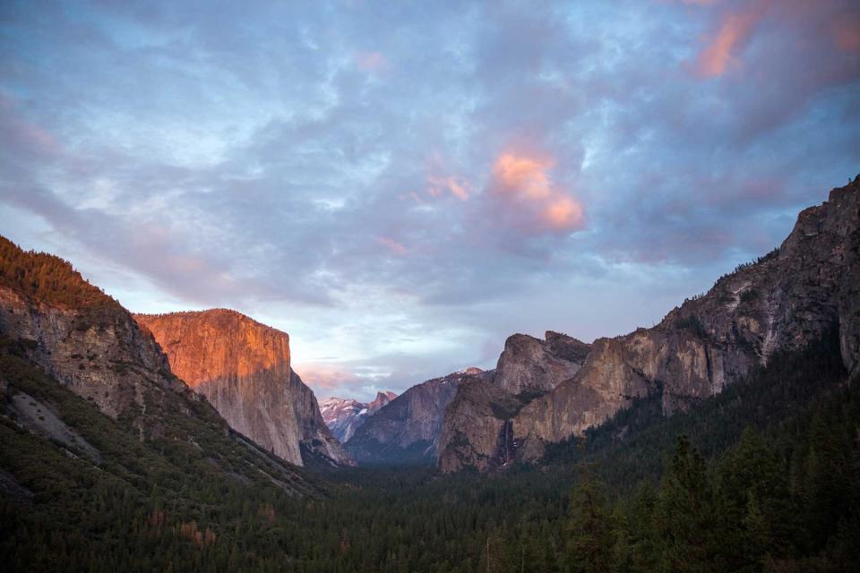 Colorful cloudy sunset at Tunnel View of Yosemite National Park