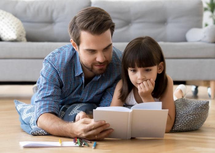 Libros vs pantallas: muestran las diferencias en el cerebro de los niños