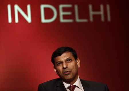 Reserve Bank of India (RBI) Governor Raghuram Rajan attends a seminar organised by the University of Chicago in New Delhi March 28, 2014. REUTERS/Anindito Mukherjee/Files