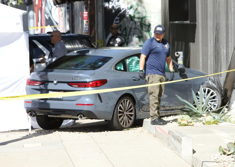 WARNING Contains Graphic Content The Los Angeles city coroner is seen at the crash site of Leslie Jordan who died this morning after reportedly suffered some sort of medical emergency and crashed his BMW into the side of a building in Hollywood C