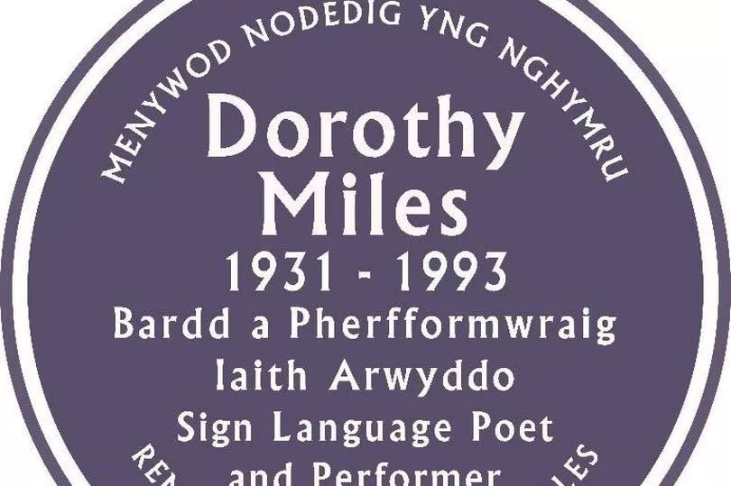 A Purple Plaque has been put up at 27 Westbourne Avenue, Rhyl to mark the childhood home of deaf sign language pioneer Dorothy 'Dot' Miles