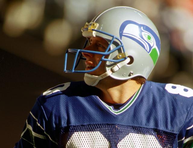 These six throwback/alternate looks should be defaults for these NFL teams