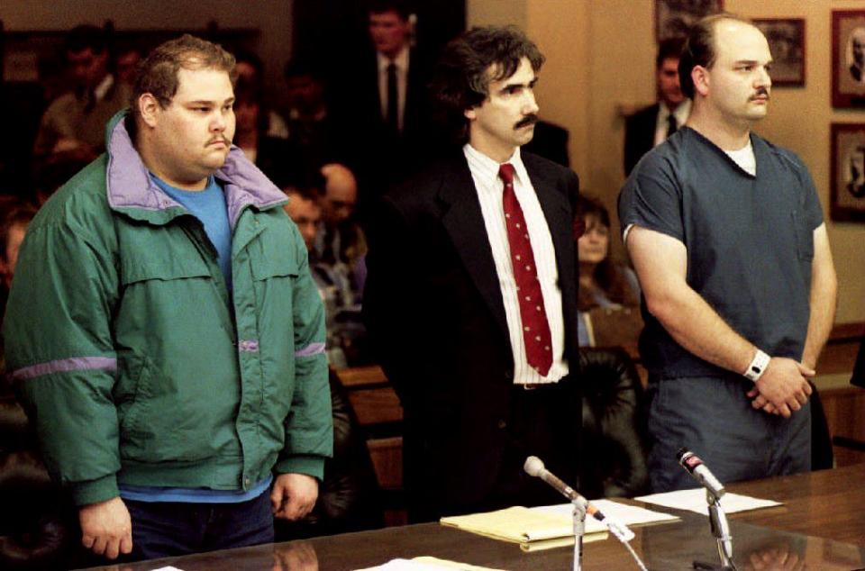 <p>It didn’t take long before Shawn Eric Eckardt (left), Harding’s sometimes bodyguard, and fellow defendent Derrick Smith were arrested for the attack. They’re pictured here with attorney Robert Goffredi at their arraignment on charges of conspiracy to commit assault. </p>