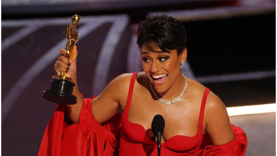 Ariana DeBose accepts the Oscar for Best Supporting Actress for her role in "West Side Story" at the 94th Academy Awards in Hollywood, Los Angeles, California, U.S., March 27, 2022. REUTERS/Brian Snyder TPX IMAGES OF THE DAY