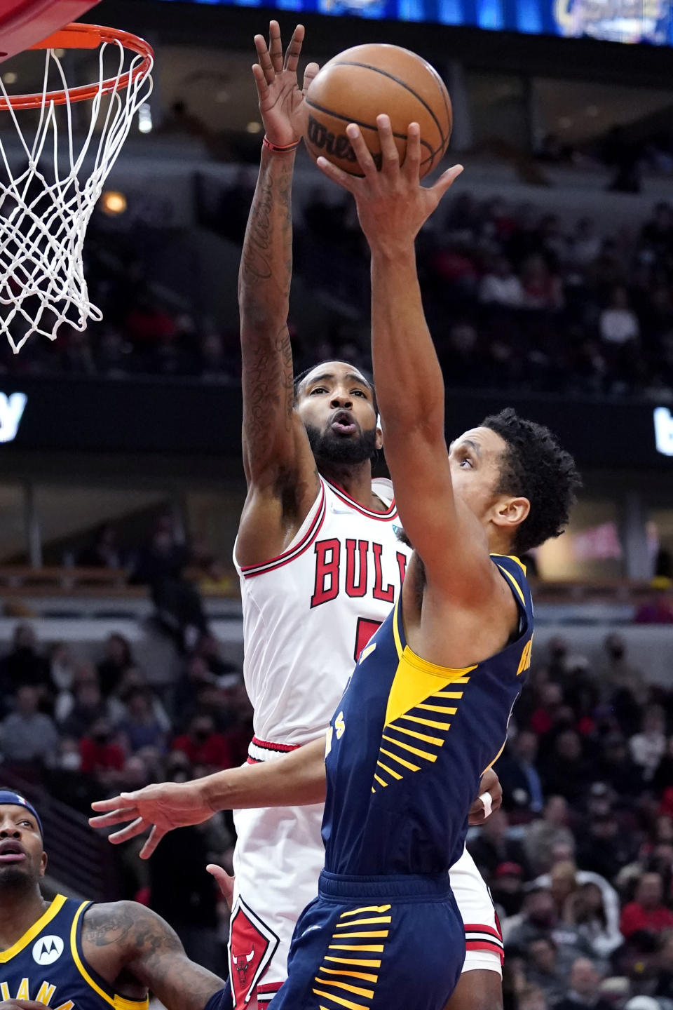 Sabonis, Brogdon pour it on in Pacers' 109-77 win over Bulls