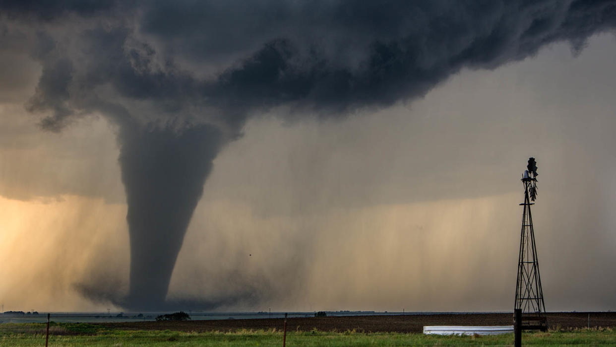 <b>A tornado touches down near Dodge City, Kansas, May 24, 2016.</b> Ryan McGinnis/Getty Images