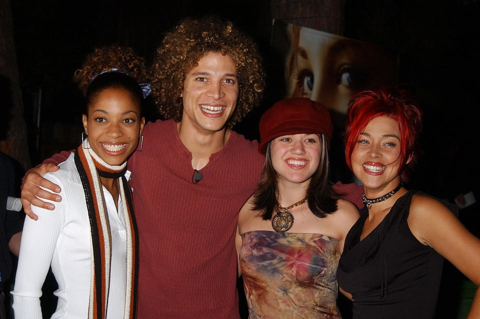 Tamyra Gray, Justin Guarini, Kelly Clarkson & Nikki McKibbin of "American Idol" (Photo by Gregg DeGuire/WireImage)