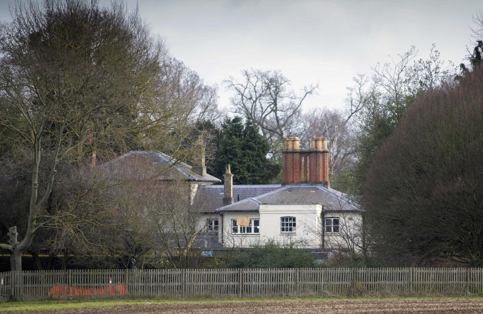 May 6th 2019 - Meghan The Duchess of Sussex has given birth to a boy weighing 7 pounds 3 ounces. - File Photo by: zz/KGC-09/STAR MAX/IPx 2019 2/17/19 Frogmore Cottage - the home of Prince Harry The Duke of Sussex and Meghan The Duchess of Sussex and their newborn baby - in Windsor, England, UK.