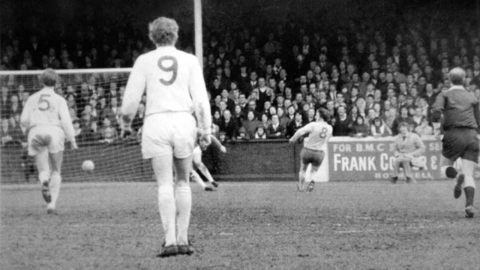 <p>In 1971, West Brom ensured Leeds United did not win the Football League when Jeff Astle netted at Elland Road. However, in the build-up, Colin Suggett had been yards offside but referee Ray Tinkler ignored the flag as Leeds defenders stood still allowing Astle to score </p>