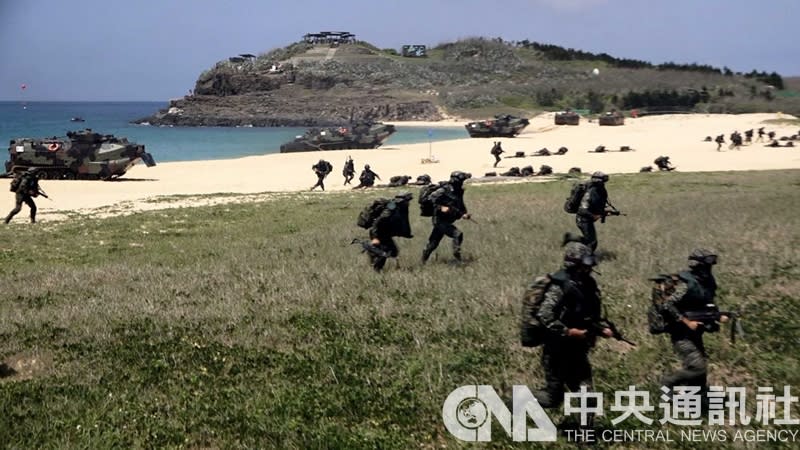 （漢光33號演習9日在澎湖山水沙灘進行第1次陸海空三實兵實彈預演／資料照片）