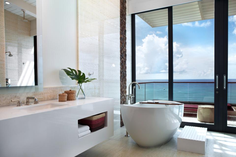 Kimpton Seafire Resort + Spa (Cayman Islands)