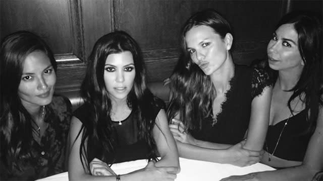 Kourtney Kardashian Poses With Her Nude Portrait See The Pics