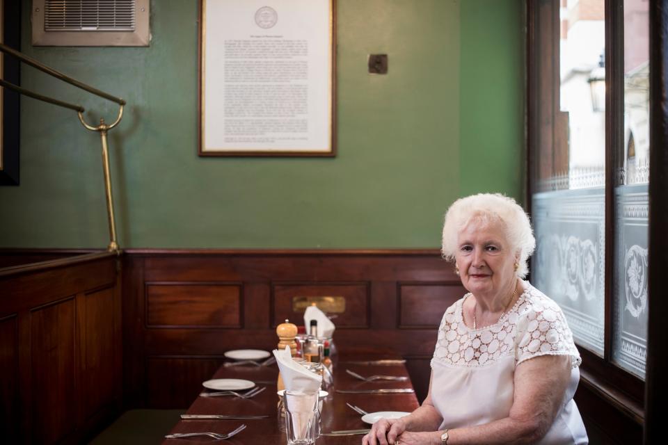 Maureen Thompson, Simpson’s Tavern, EC3: Peter Jackson