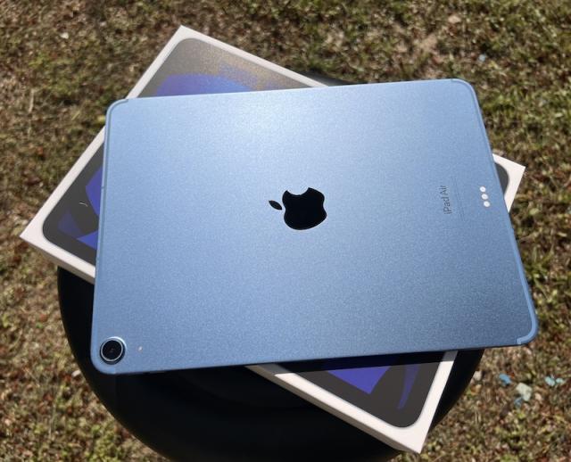 The new iPad Air is sleek and powerful, but thanks to its price tag a hard sell. &#x002014; Picture by Erna Mahyuni