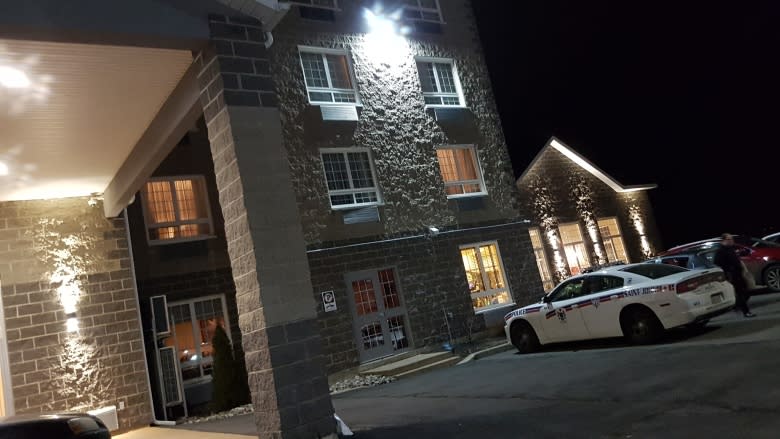 Police investigating 2 suspicious deaths in Saint John hotel