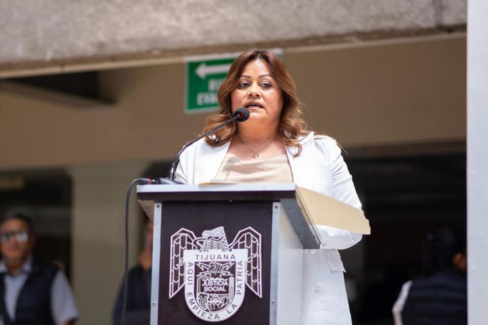 Angélica Félix Domínguez