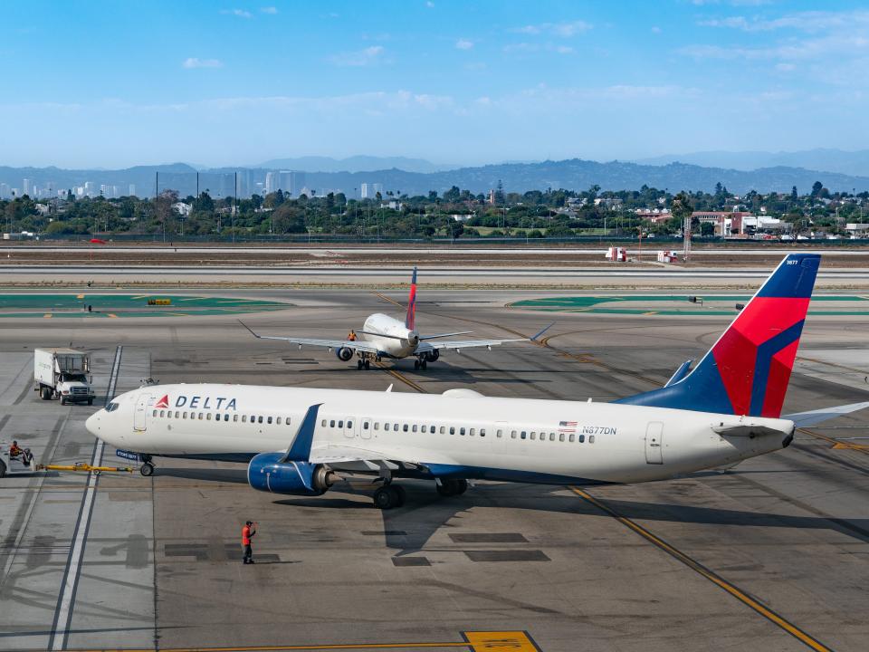 Delta Airlines Boeing 737-900ER, the plane both Brent and Kelly fly.