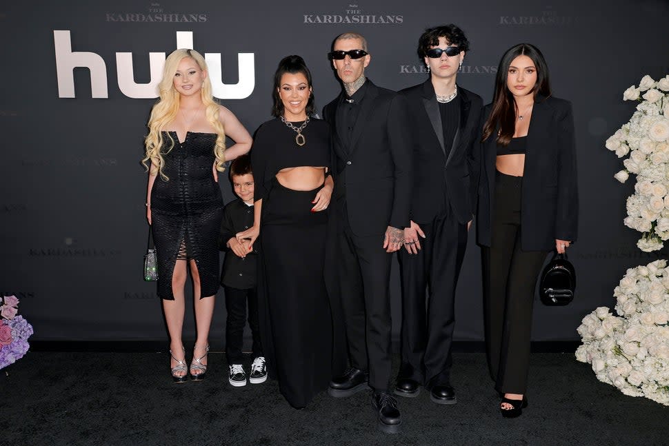 Alabama Barker, Reign Disick, Kourtney Kardashian, Travis Barker, Landon Barker and Atiana De La Hoya attend the Los Angeles premiere of Hulu's new show 
