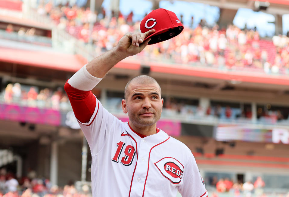 CINCINNATI, OHIO - SEPTEMBER 24: Joey Votto #19 of the Cincinnati Reds acknowledges the crowd after the 4-2 win against the Pittsburgh Pirates at Great American Ball Park on September 24, 2023 in Cincinnati, Ohio. (Photo by Andy Lyons/Getty Images)