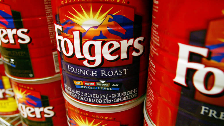 close up of folgers can