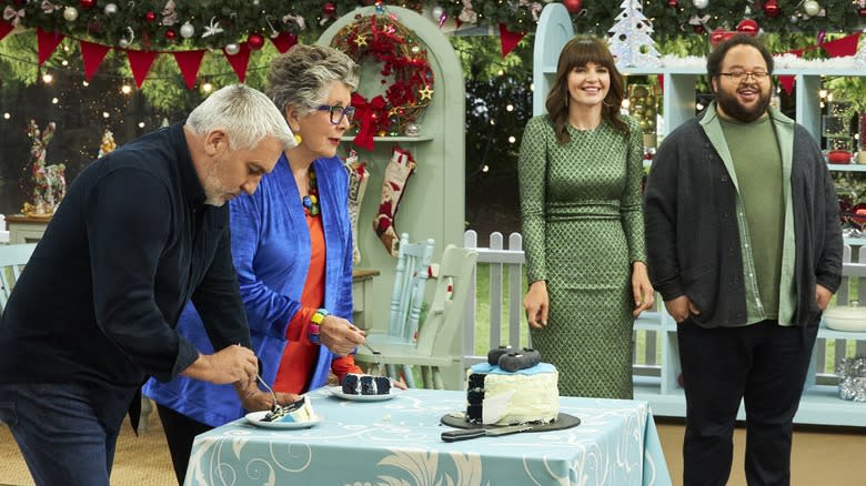 Prue Leith and Paul Hollywood try a cake