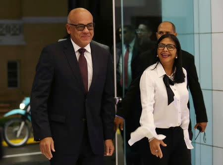 Mayor of Caracas Jorge Rodriguez (L) and President of Venezuela's National Constitutional Assembly Delcy Rodriguez arrive for a third round of talks between President Nicolas Maduro's government and Venezuela's opposition coalition, in Santo Domingo, Dominican Republic January 11, 2018. REUTERS/Roberto Guzman