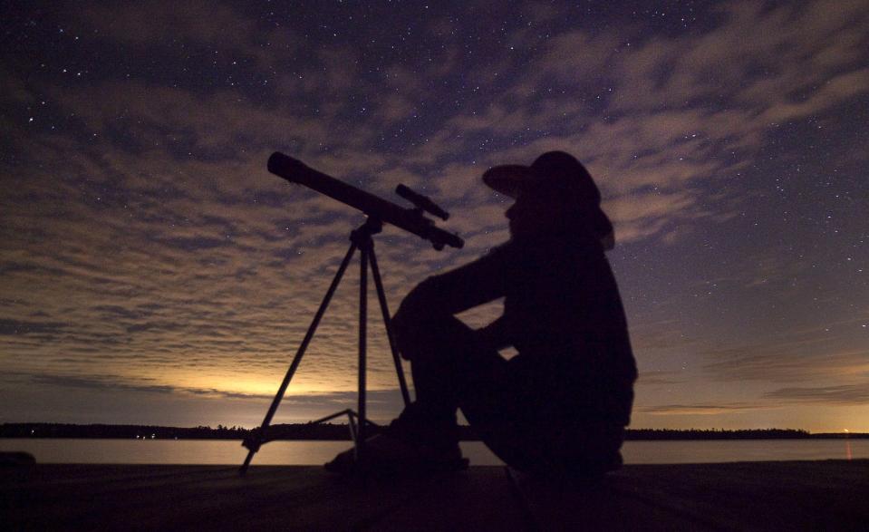 stargazer telescope watch meteor shower