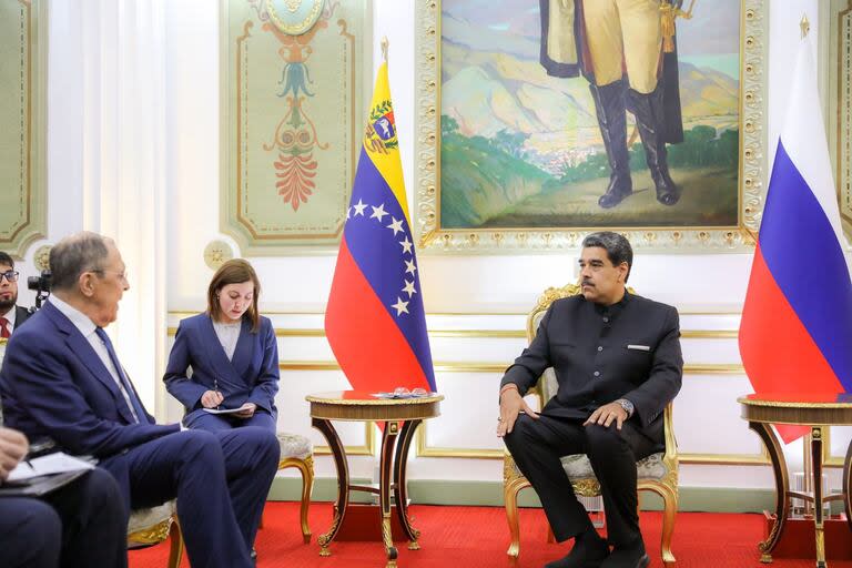 El presidente de Venezuela, Nicolás Maduro, durante una reunión con el canciller ruso, Serguei Lavrov