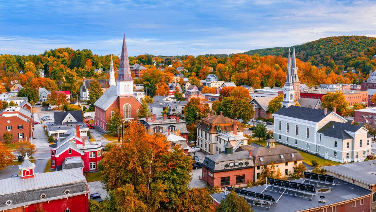 Montpelier, Vermont, USA autumn town skyline.