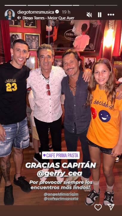 Ángel Di María, Gerardo Celo - dueño del restaurante - Diego Torres y su hija Nina (Foto: Instagram @diegotorresmusica)