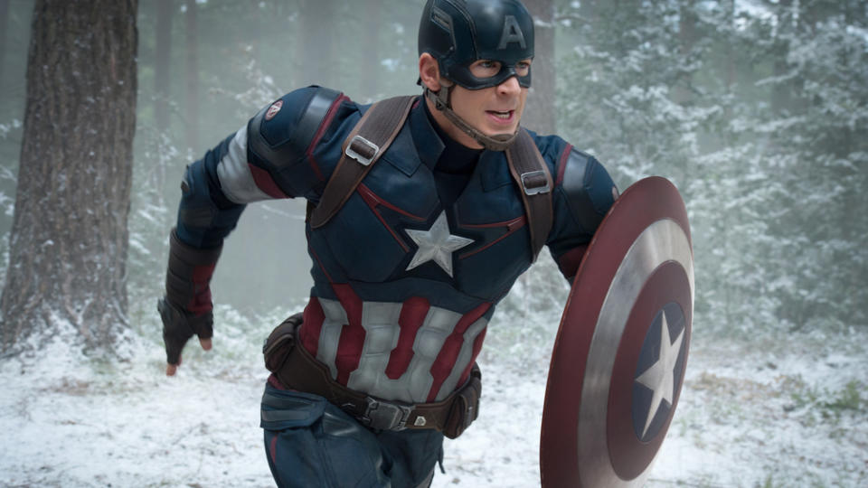 Als Experiment während des Zweiten Weltkriegs entstanden, ist Captain America (Chris Evans) inzwischen in der Gegenwart angekommen