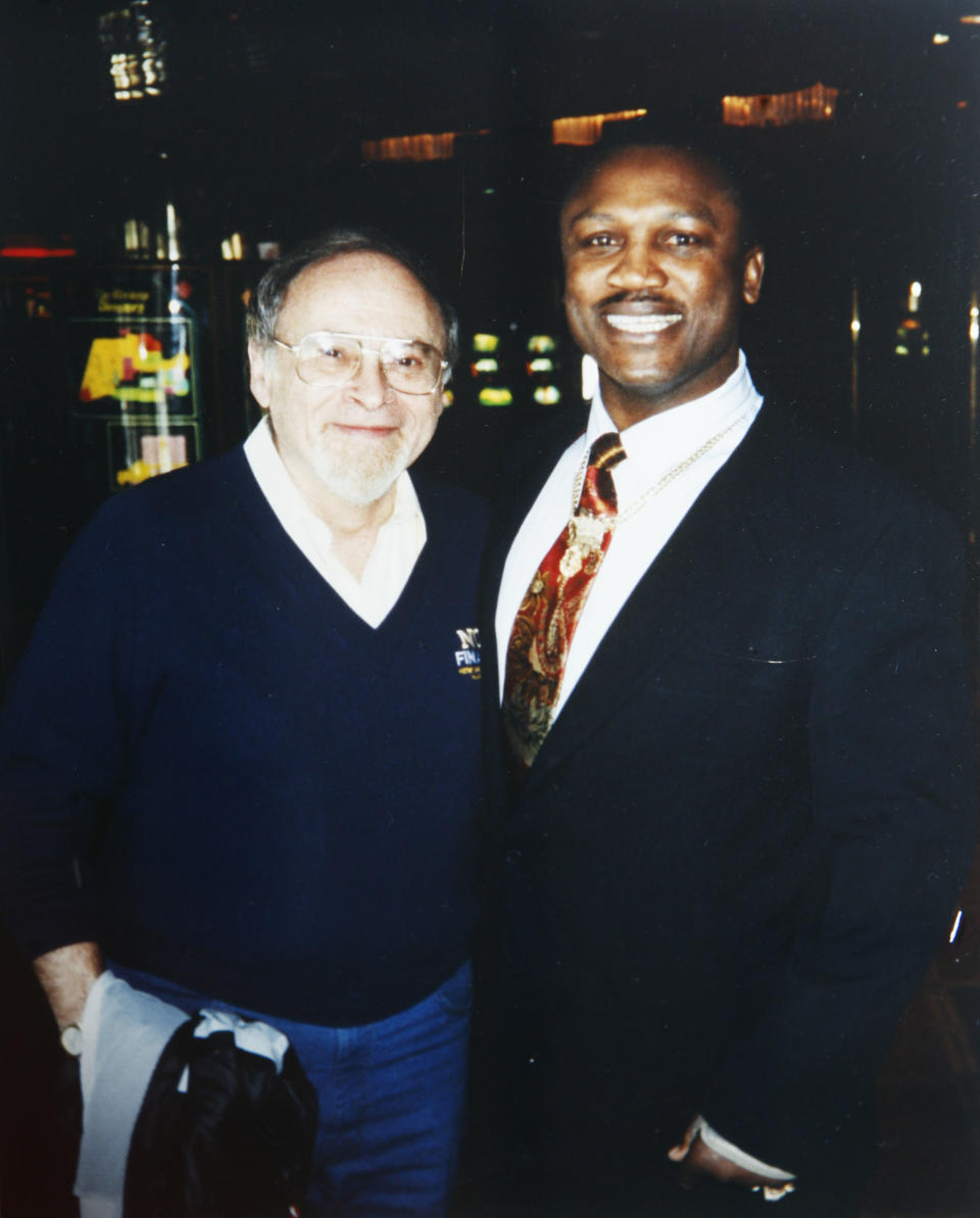 Joe Frazier expressed his frustrations to journalist Jerry Izenberg (Gene Kilroy)