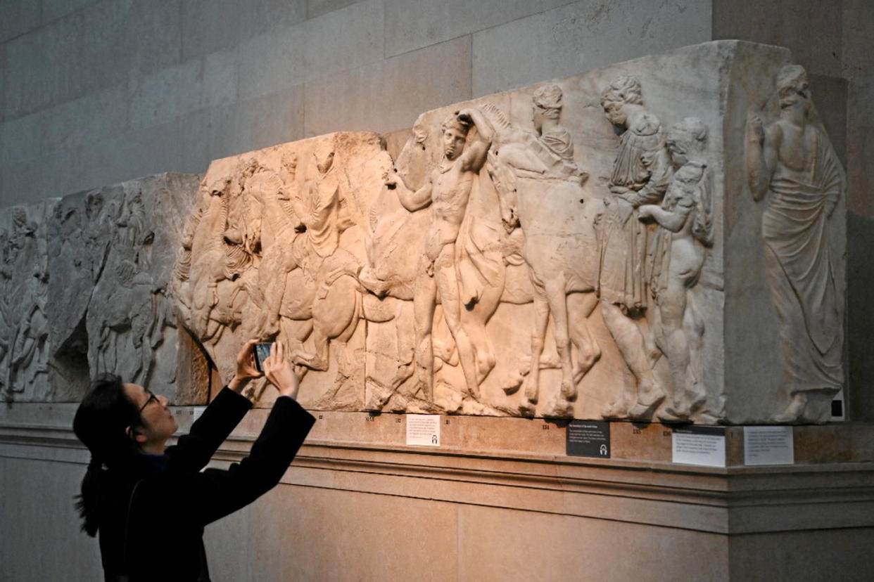 Les frises du Parthénon sont dispersées notamment entre le musée de l'Acropole, à Athènes, et le British Museum de Londres.  - Credit:DANIEL LEAL / AFP