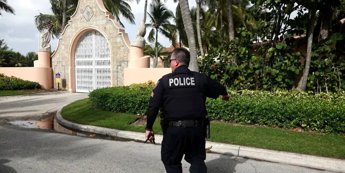 Police outside Mar-a-Lago