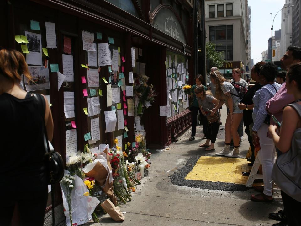 Tributes to Anthony Bourdain outside Les Halles