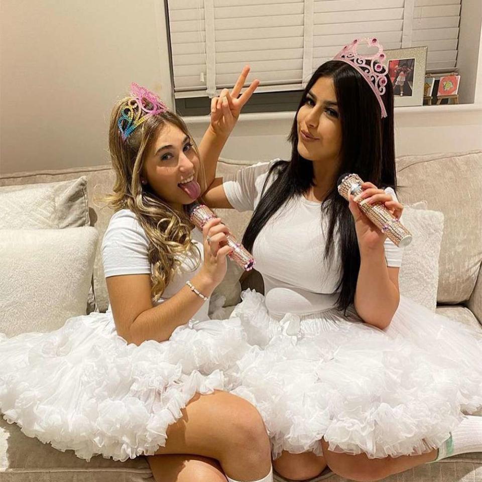 Sophia Grace And Rosie Dress Up As Themselves For Halloween 10 Years