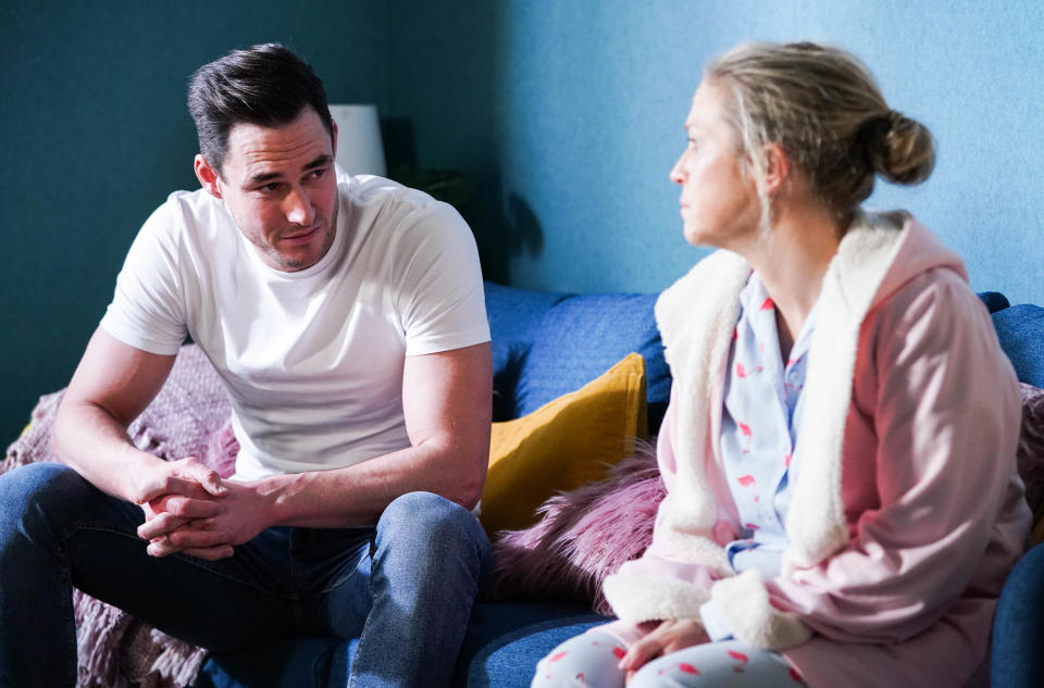 EastEnders,18-05-2022,6488,Zack Hudson (JAMES FARRAR);Linda Carter (KELLIE BRIGHT),***EMBARGOED TILL TUESDAY 10TH MAY 2022***, BBC, Jack Barnes/Kieron McCarron