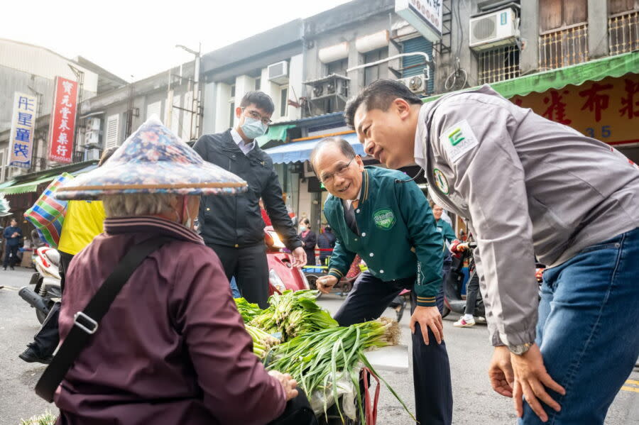 圖／游錫堃數度返鄉幫陳俊宇拉抬，並直言「支持陳俊宇當立委，就是支持游錫堃連任立法院長」。（圖／游錫堃臉書）