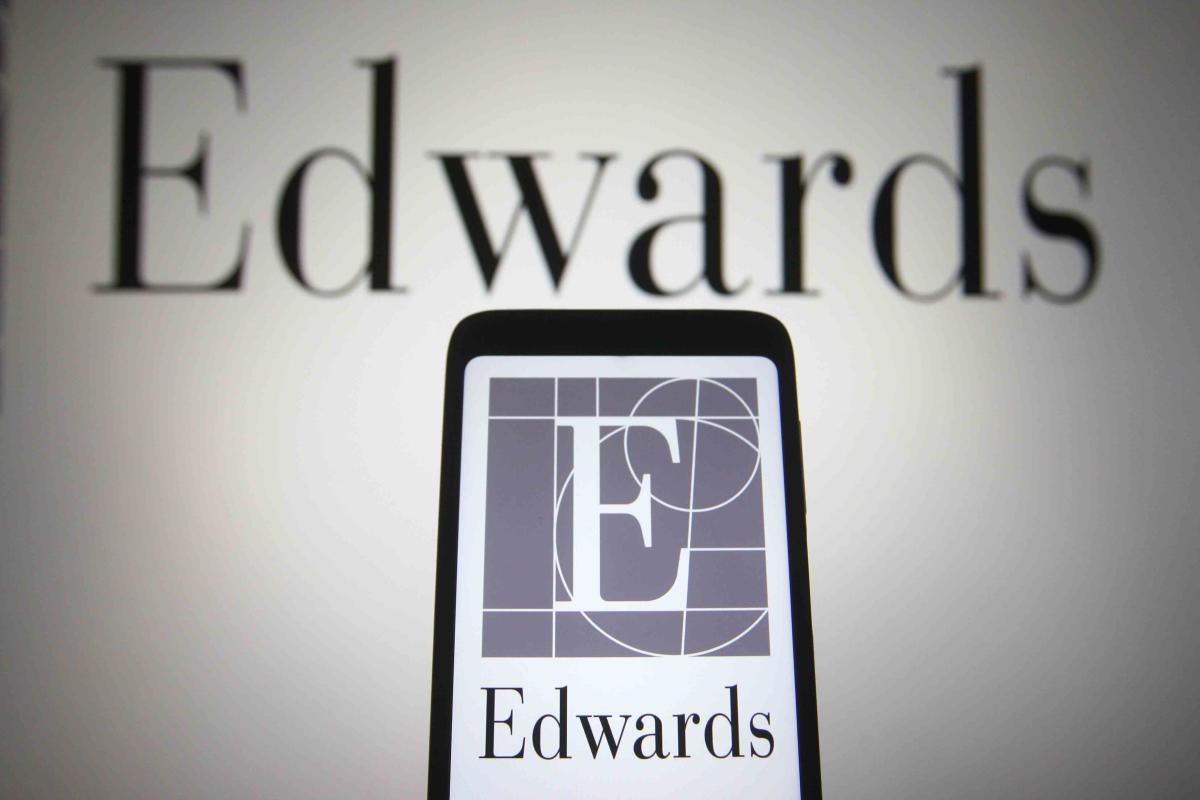 Edwards Lifesciences Inventory Plummeted Immediately. This is Why