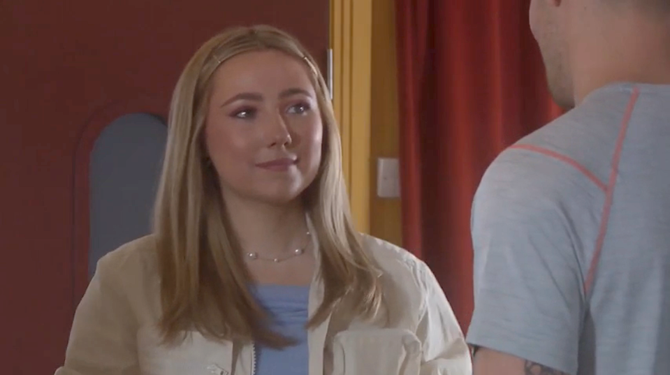 peri and abe in hollyoaks