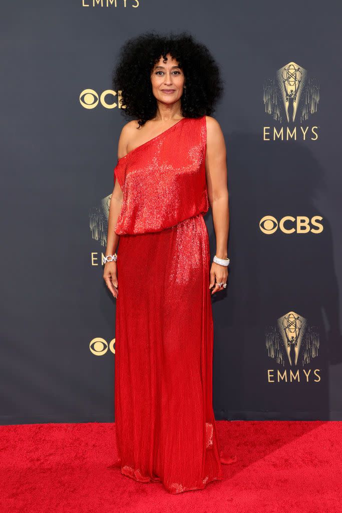 <p>Hairdresser Nai'vasha styled Tracee Ellis Ross' hair "in all her curl glory", while make-up artist Lisa Storey used Pat McGrath Labs to create an elegant look that enhanced her natural beauty. </p>