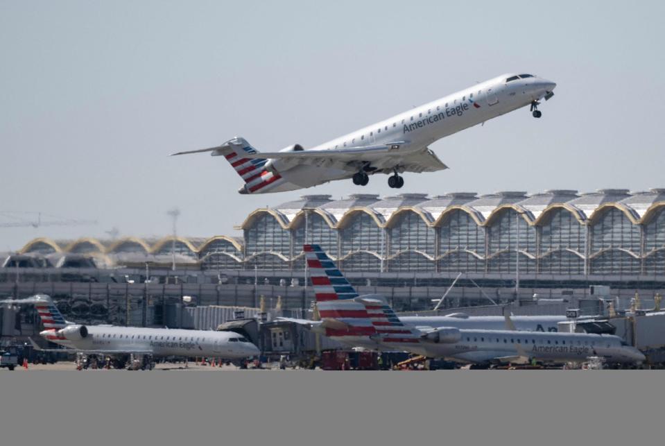 In the face of delays and air advisory alerts, some airlines are allowing customers to change flights with no additional fees.