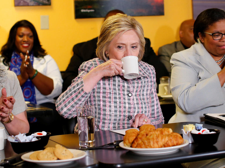 Clinton sips coffee during a campaign stop at a small restaurant in Vallejo, California&nbsp;on June 5, 2016.&nbsp; (Photo: Mike Blake / Reuters)