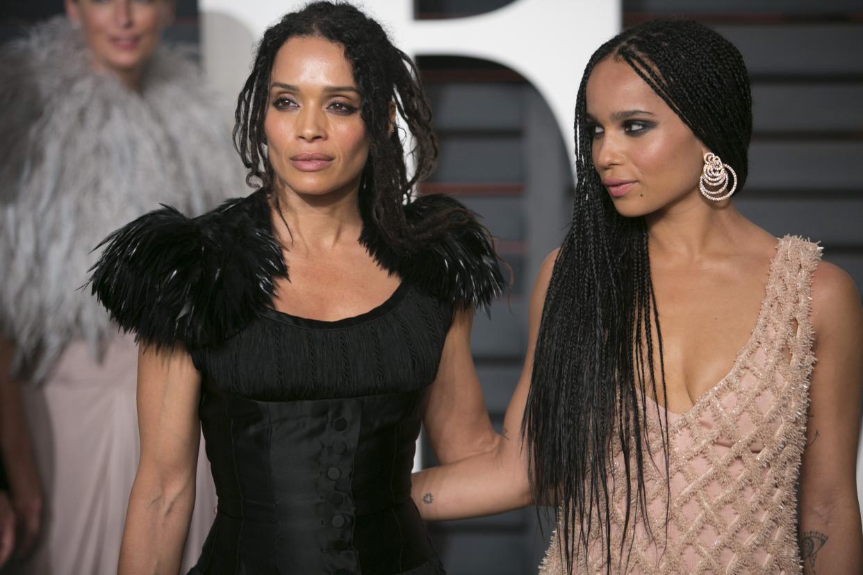 Zoë Kravitz re-created a cover shoot her mom did 30 years ago. (Photo: Adrian Sanchez-Gonzalez/AFP/Getty Images)