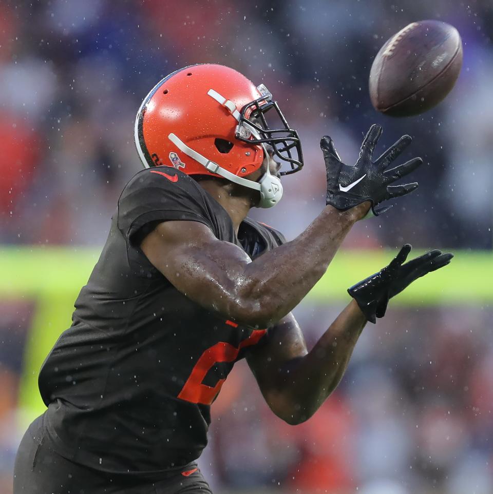 Browns wide receiver Amari Cooper catches a pass for a first down to the Tampa Bay 2-yard line in overtime, Sunday, Nov. 27, 2022, in Cleveland.